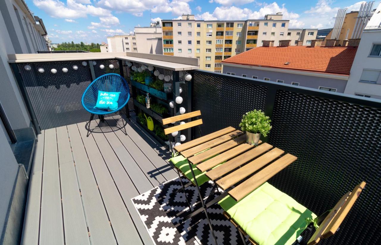 Boutique Sky City Apt. With Balcony / Top Spot Wien Eksteriør bilde