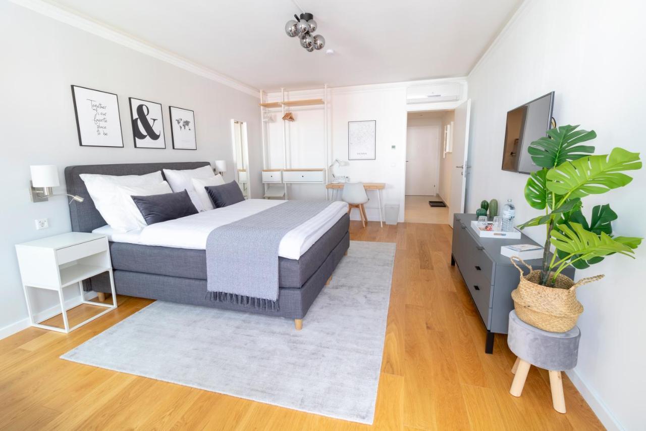 Boutique Sky City Apt. With Balcony / Top Spot Wien Eksteriør bilde